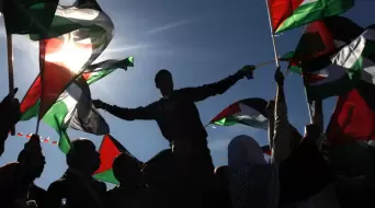 Gambar asal diambil daripada Majdi Mohammed/AP Photo